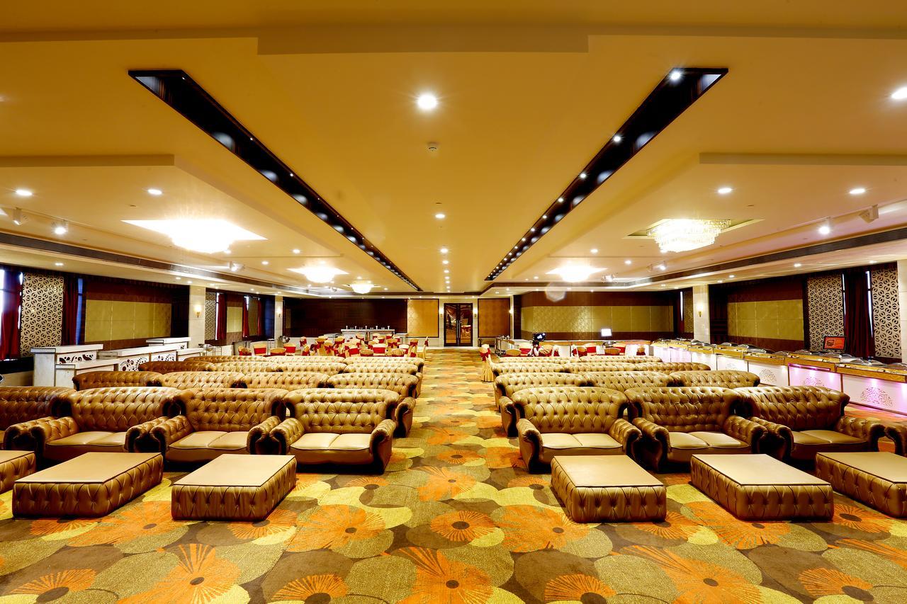 Hotel Sk Park Blu Sonipat Exterior foto